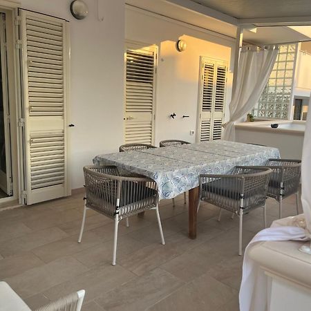 Villa Ticia A 100 Metri Dalla Spiaggia Con Parcheggio Privato Lido Marini Esterno foto